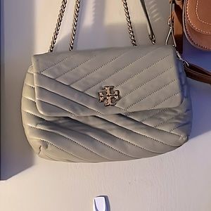 Lightly used bag, I just have so many the same shape and size!